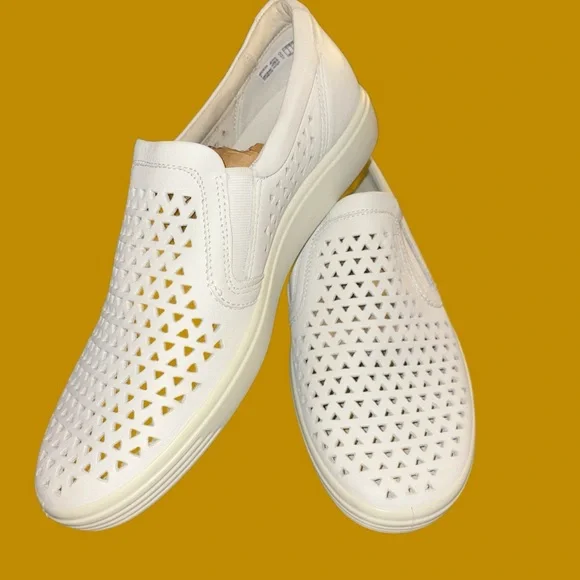 Ecco Women's White Slip-On Shoes - Picture 1 of 4
